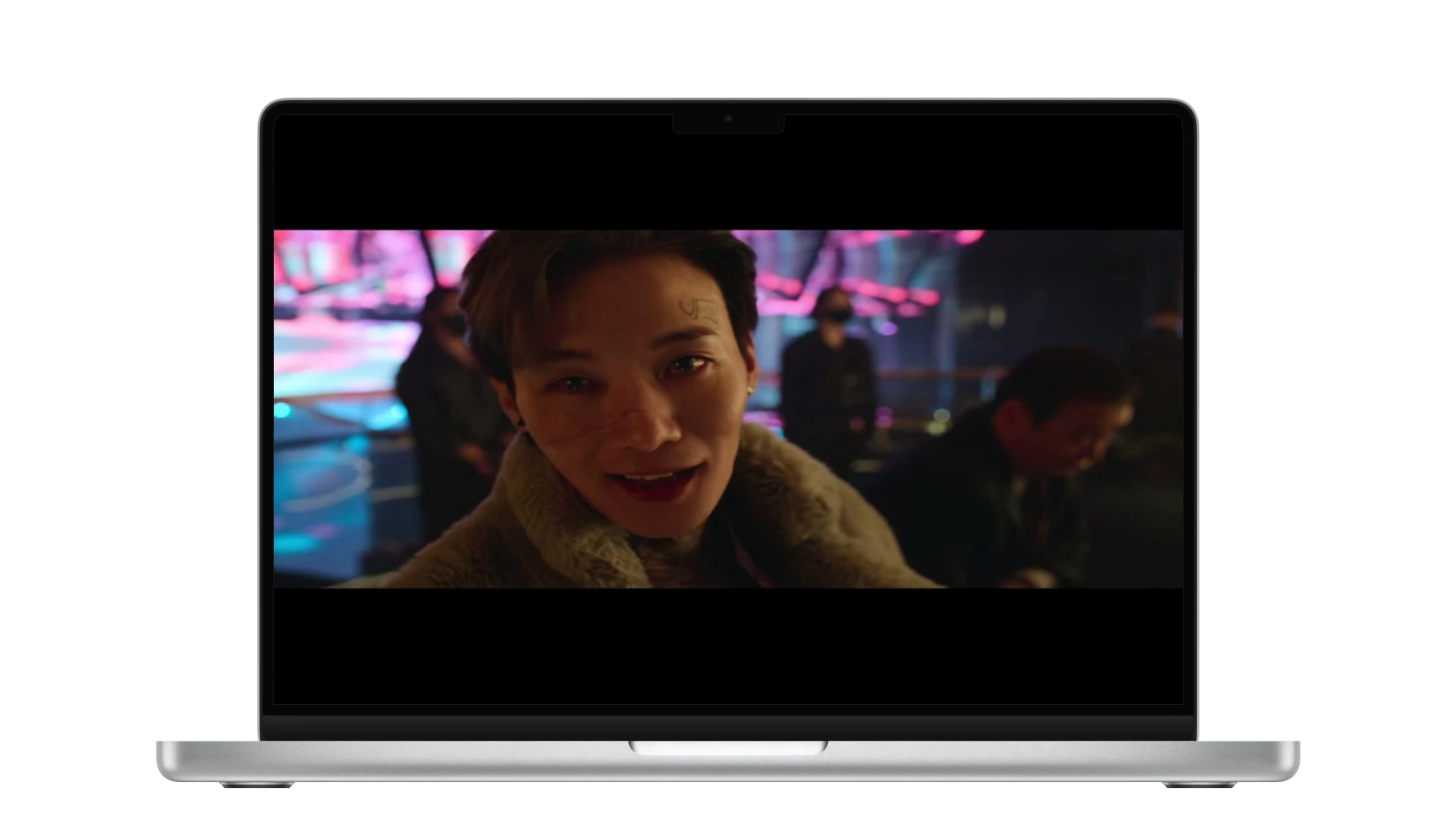 MovieBox Pro Web features HD and 4K streaming, large media library, offline viewing, and subtitles